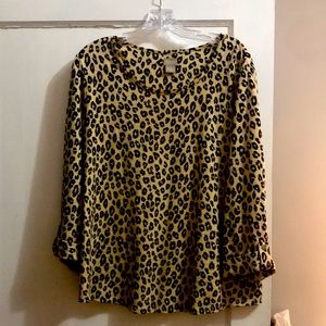 Chico’s T, size 2 (12) leopard print 3/4-length sleeve. Lovingly cared for.